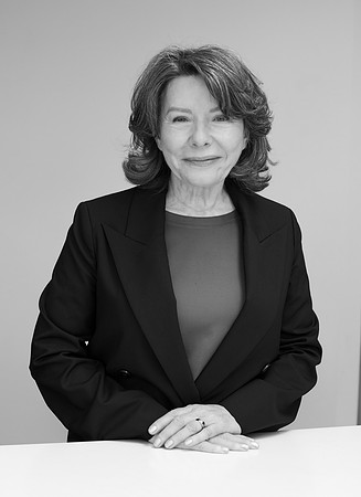 Christine-Headshot-05